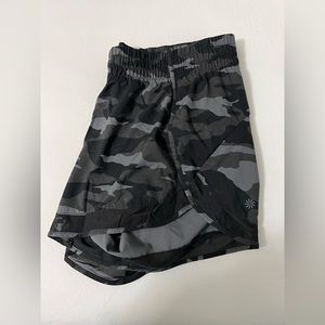 Athleta High Rise Mesh Racer Run 3" Short